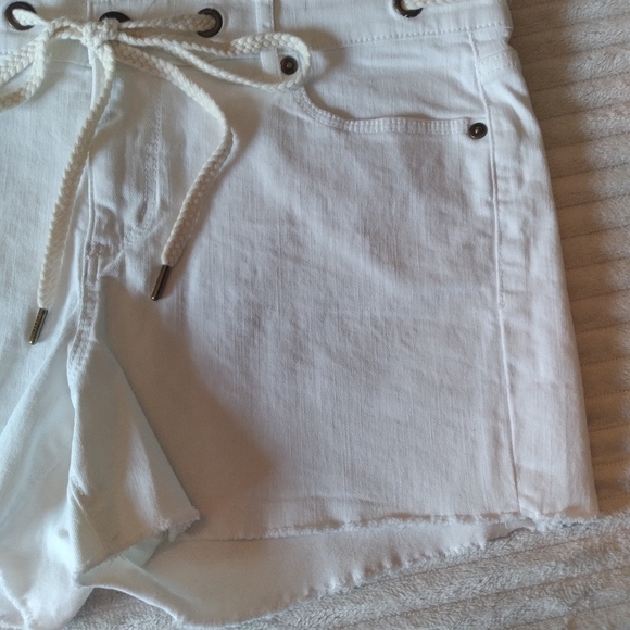 LOFT Shorts  White Denim Cut Off Rope Tie NWT Size 29 8 - Picture 4 of 8